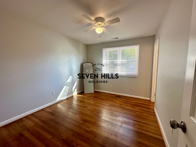 Building Photo - 1007 Kinney St