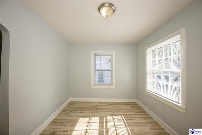 Building Photo - 105 Beech St