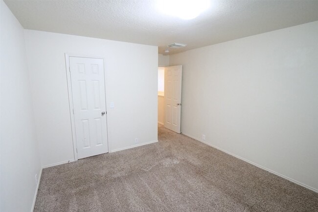 Building Photo - 4814 Dark Canyon Ct