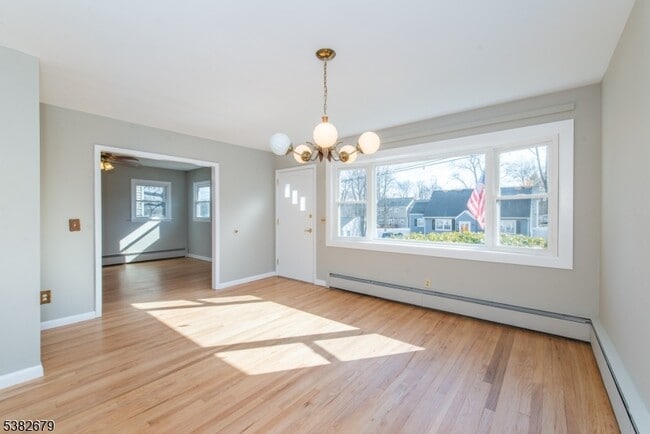 Building Photo - 78 Beechwood Ave