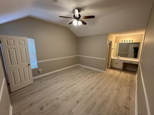 Building Photo - 8422 Jacob Dr