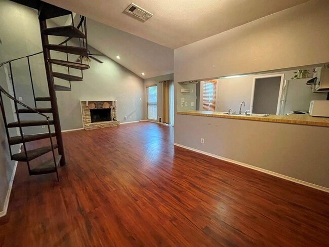 Building Photo - 1734 Timberwood Dr