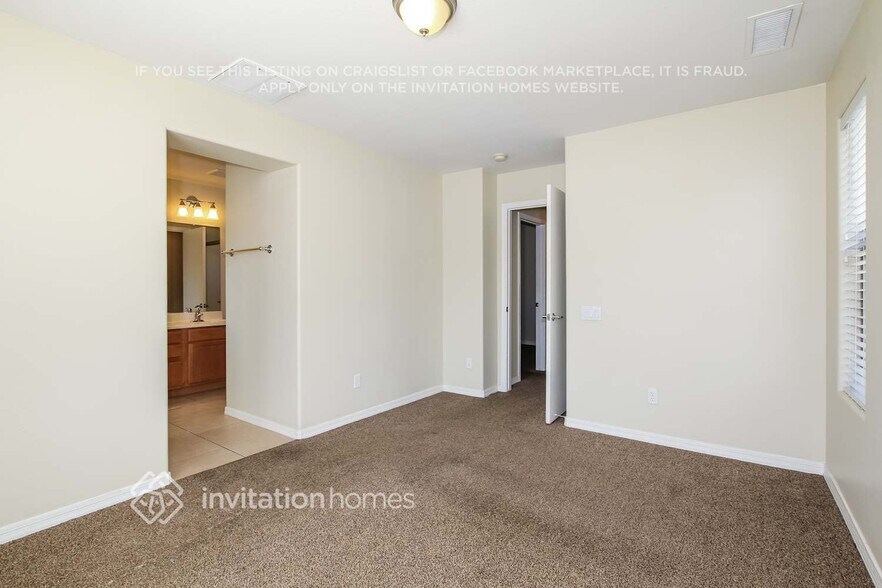 Building Photo - 2415 N 83rd Dr