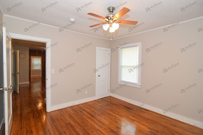 Building Photo - $1,200 - 2 bed/1 bath home for lease!, TOT...