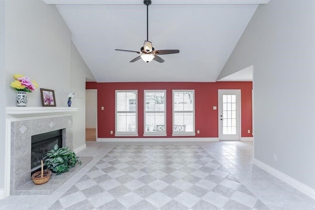 Building Photo - 16307 Cobble Springs Ct