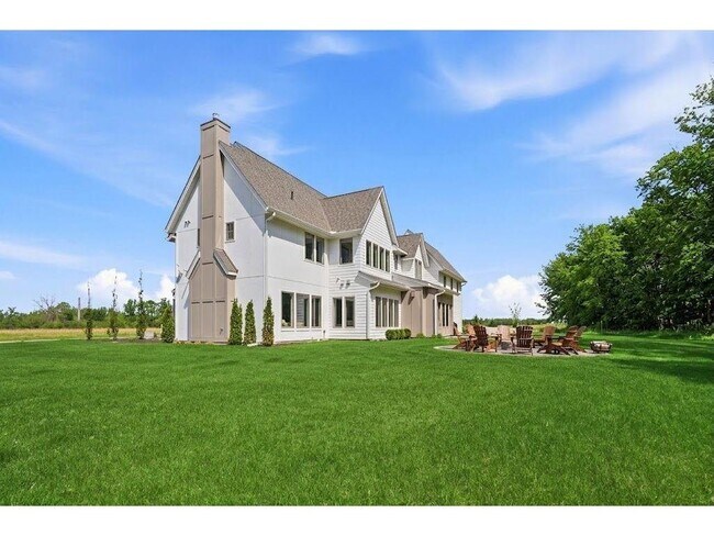 Building Photo - 6201 Gustavus Dr