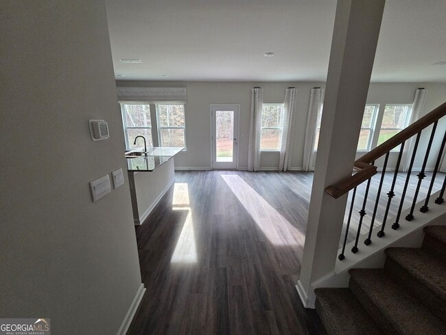 Building Photo - 167 Vly Oak Dr