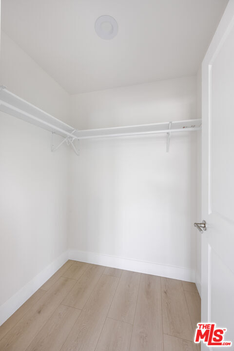 Building Photo - 11140 Gaviota Ave