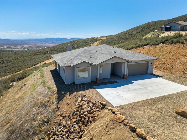Building Photo - 15690 E Orch Vw Rd