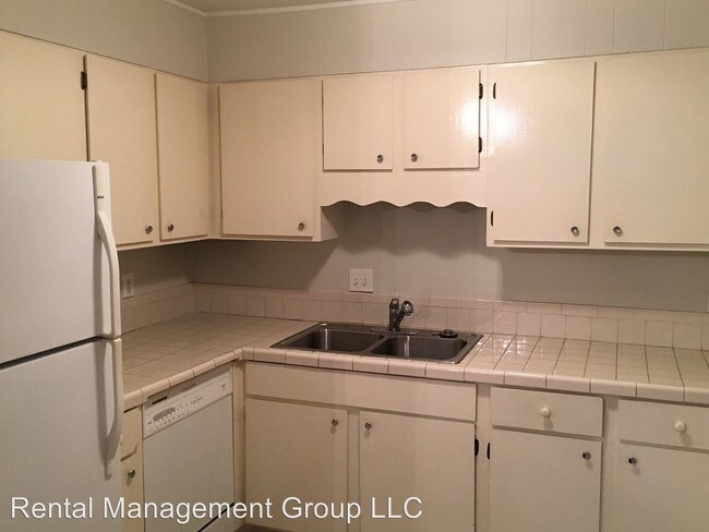 Building Photo - 2 br, 1 bath House - 2829 H Georgetown Drive