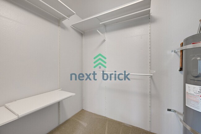 Building Photo - 2 Bedroom, 2 Bathroom Condominium Available for Rent