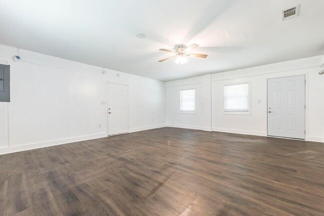 Building Photo - 4202 Cyndy Jo Cir