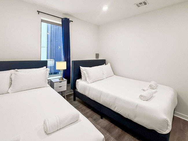 Building Photo - 1427 Germantown Ave