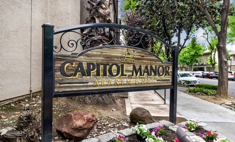 Primary Photo - Capitol Manor Apartments