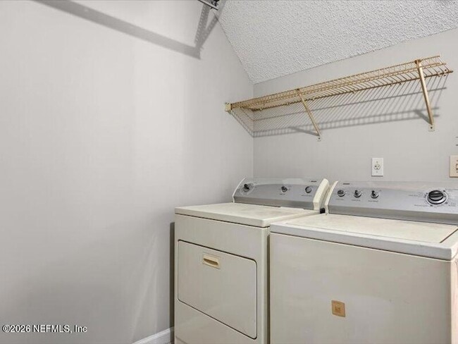 Building Photo - 1460 Ellis Trace Dr W