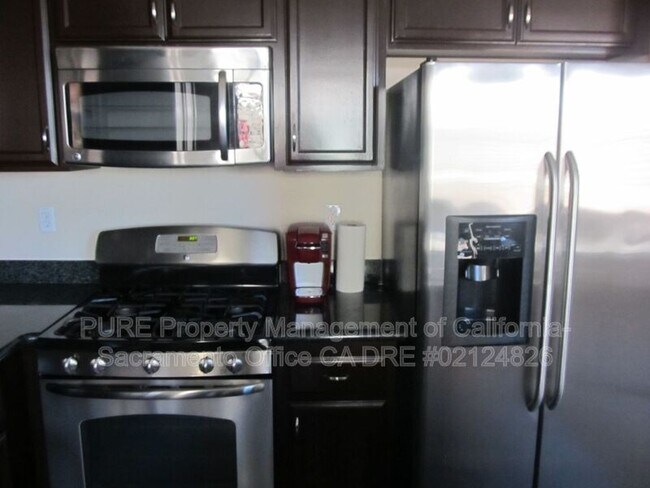 Building Photo - 1749 Camino Real Way