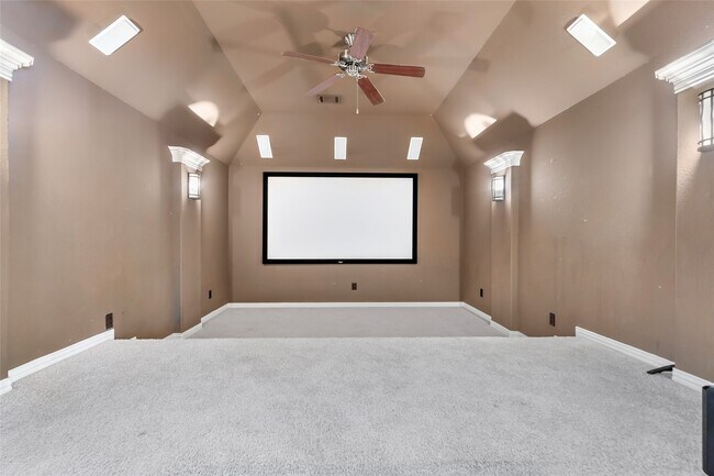 Building Photo - 17306 Lake Chelan Ln
