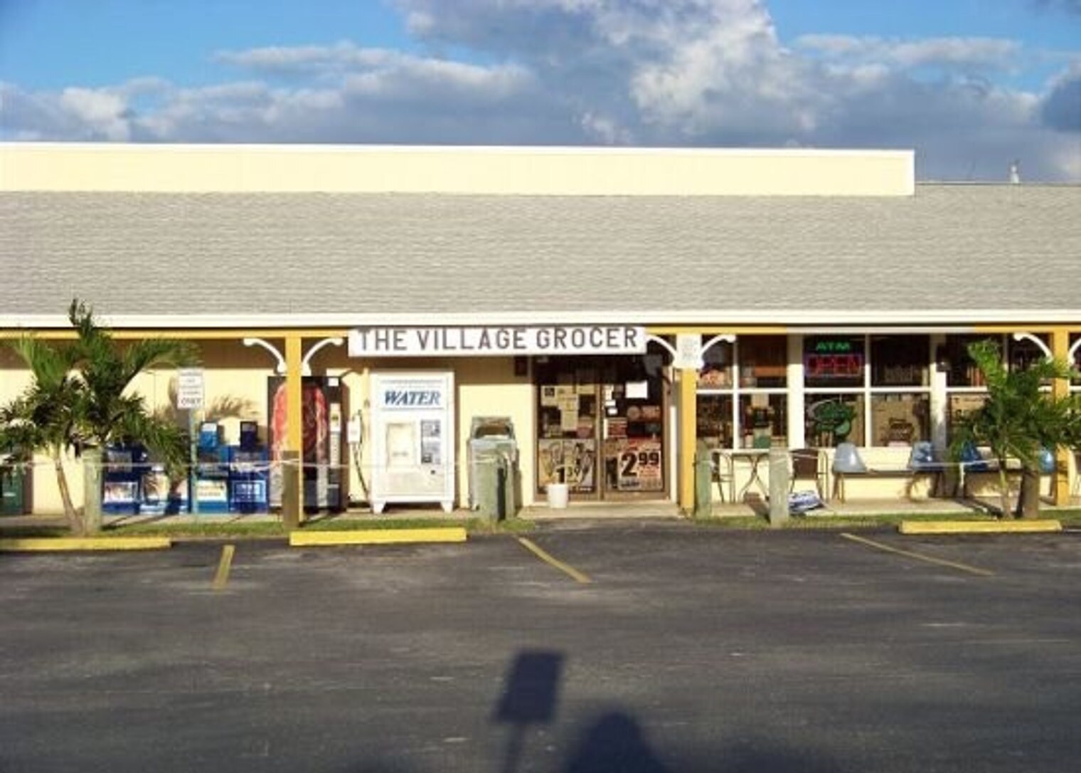 Building Photo - 2121 Nettles Blvd