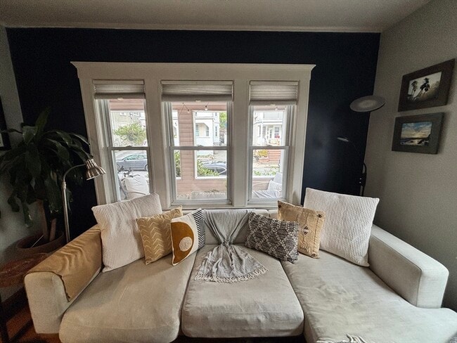 Building Photo - 24 Teele Ave