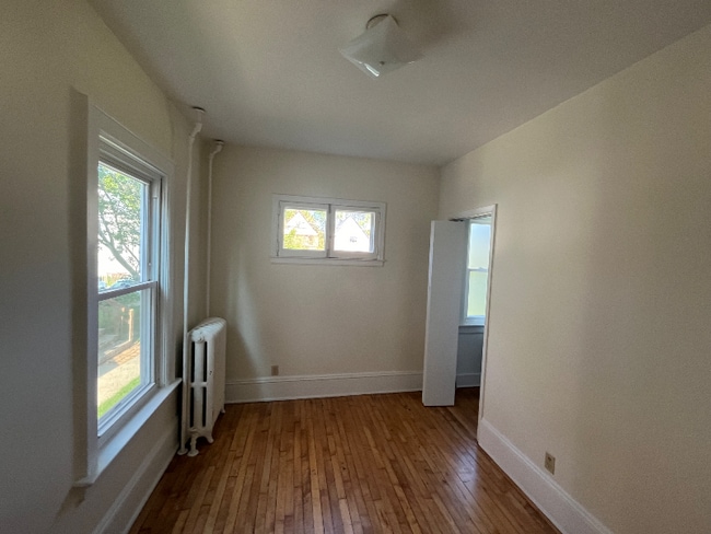 Building Photo - 3040 N Fratney St