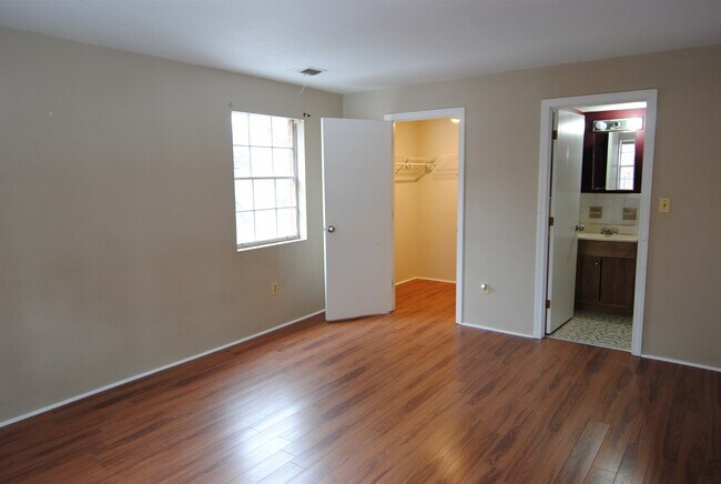 Building Photo - 3 Louisburg Square