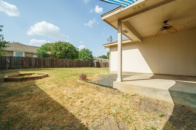 Building Photo - 2600 Theresa Blanchard Ln