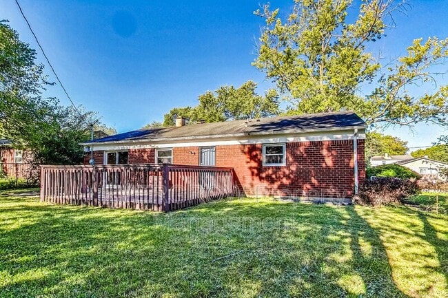 Building Photo - 3541 N Wittfield St