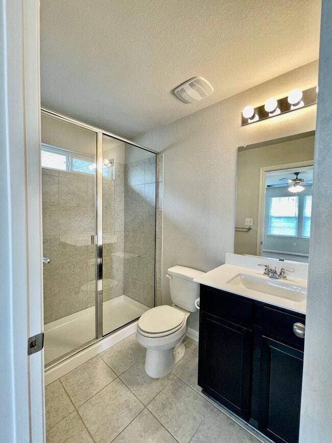 Building Photo - Beautiful Home in a Fantastic Community! Reduced Deposit!