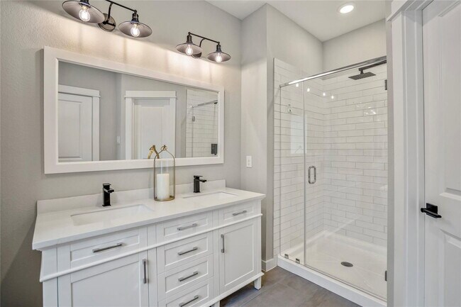 Building Photo - 8474 Berry Green Ln