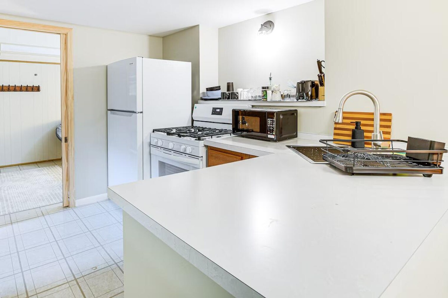 Building Photo - 1512 Mulford St