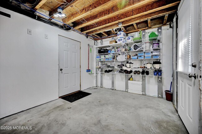Building Photo - 15 Griggs Ave