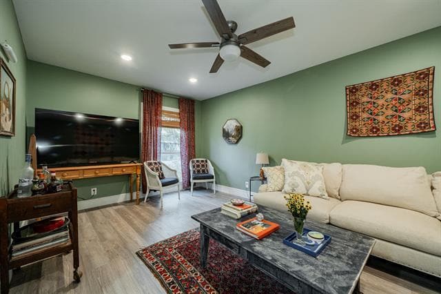 Building Photo - 3211 Crest Ridge Dr