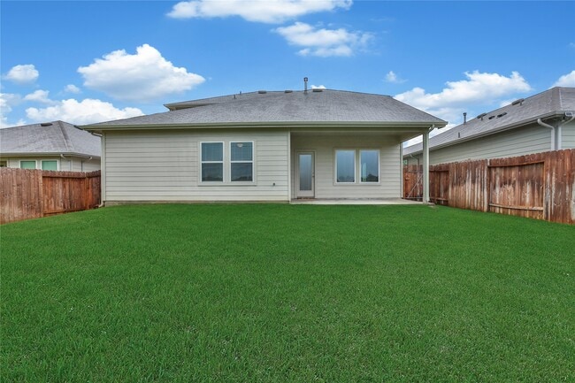 Building Photo - 11840 Summertime Dr