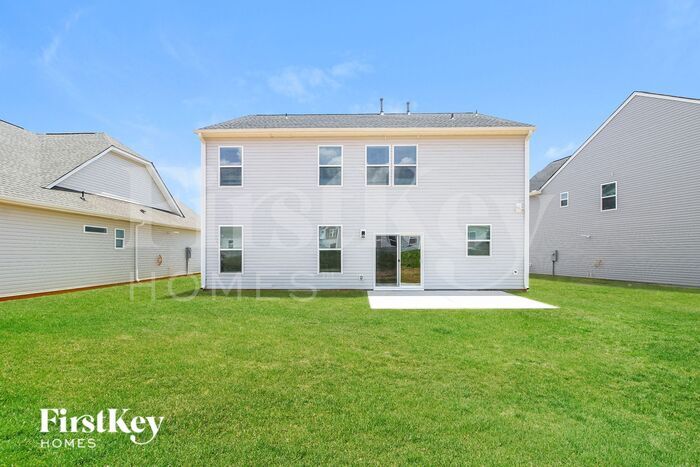 Building Photo - 804 Birchcrest Wy