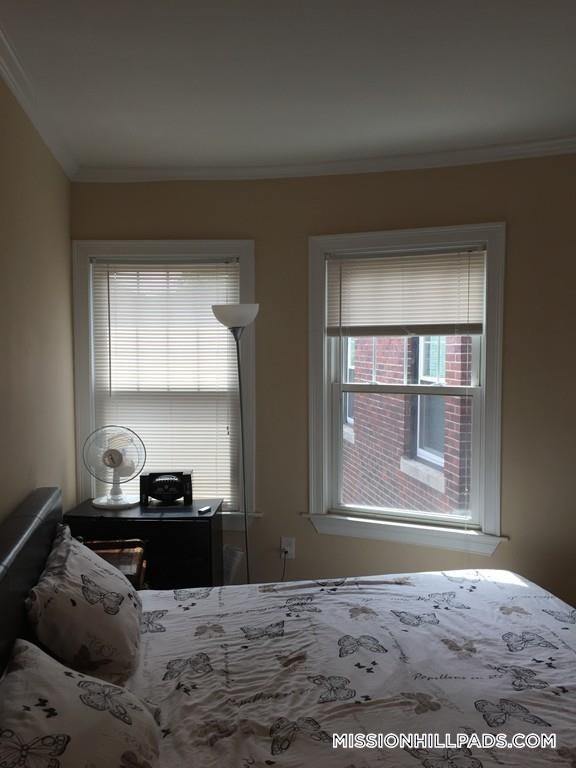 Building Photo - 2975 Washington St