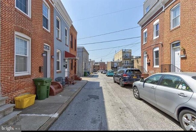 Building Photo - 111 Bloomsberry St