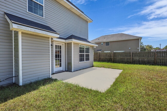 Building Photo - 721 Highgrove Ct