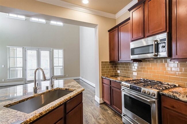 Building Photo - 6011 Kansas St