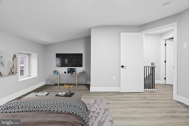 Building Photo - 449 Delmar St