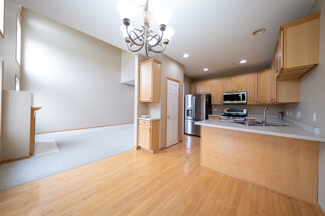 Building Photo - 4989 Archer Ln N
