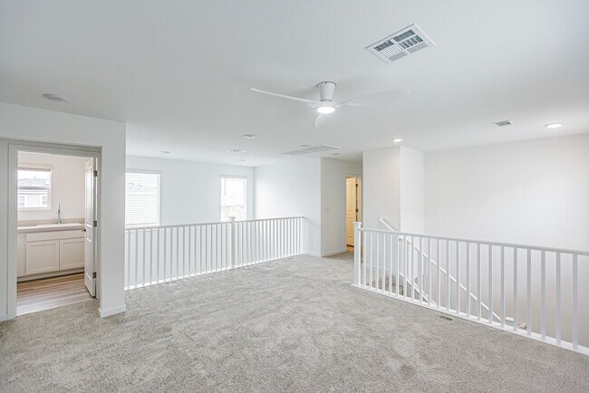 Building Photo - Brand New Home