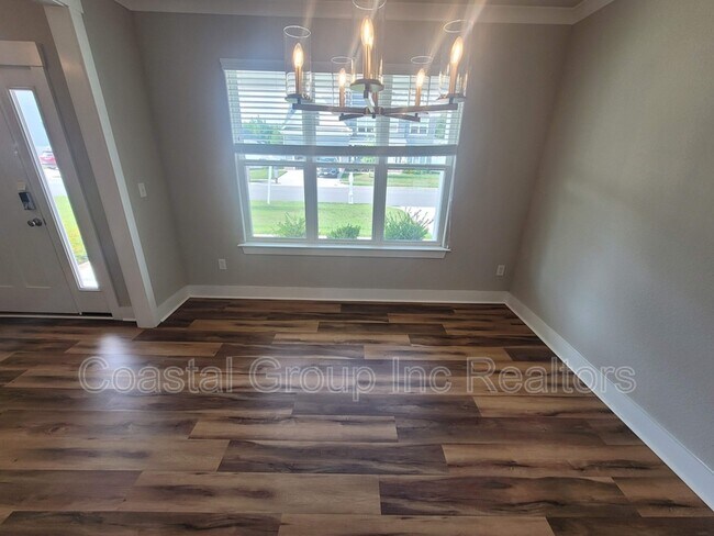 Building Photo - 1233 Auburn Hill Dr