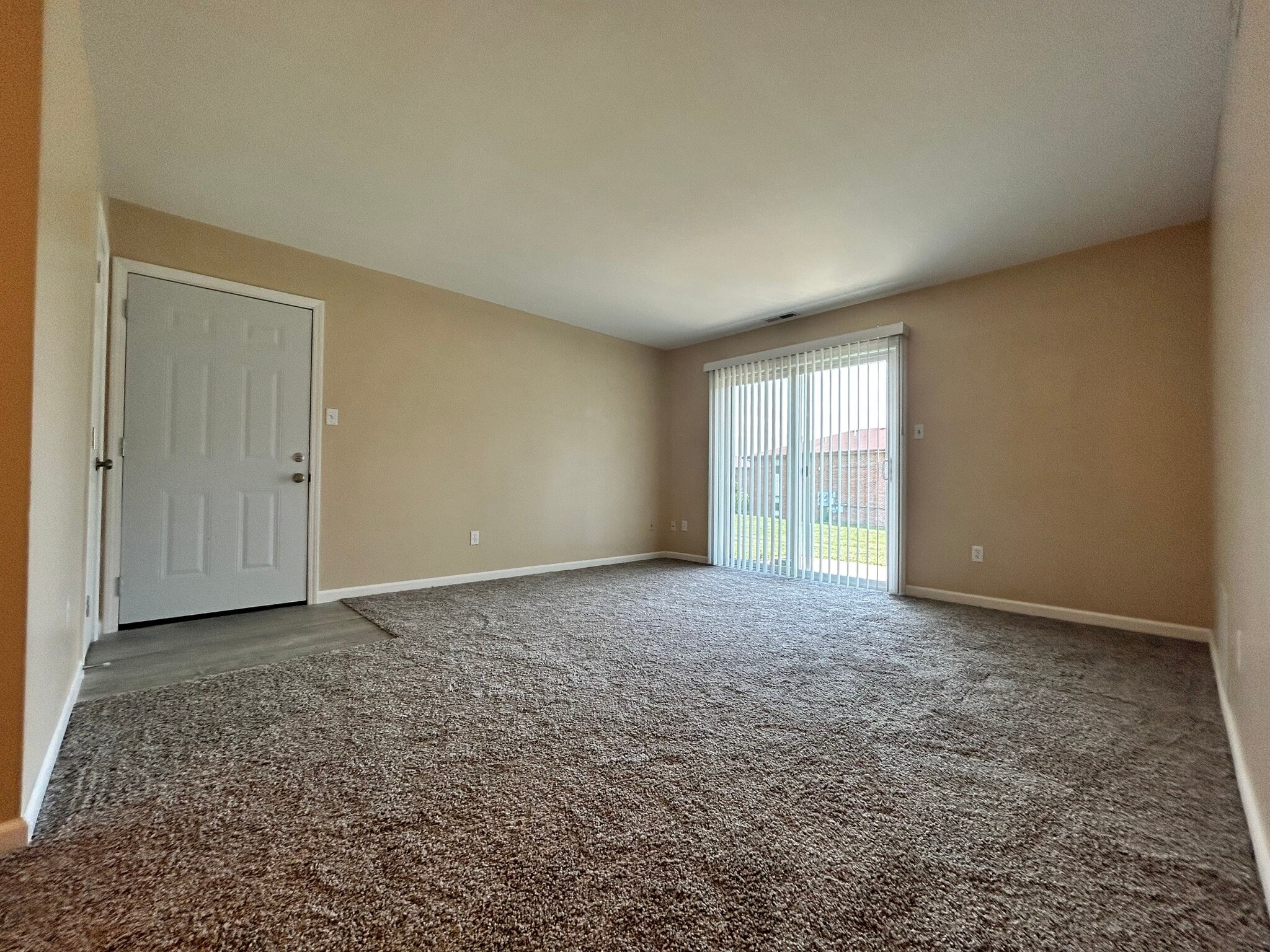 Building Photo - 10 Granada Blvd