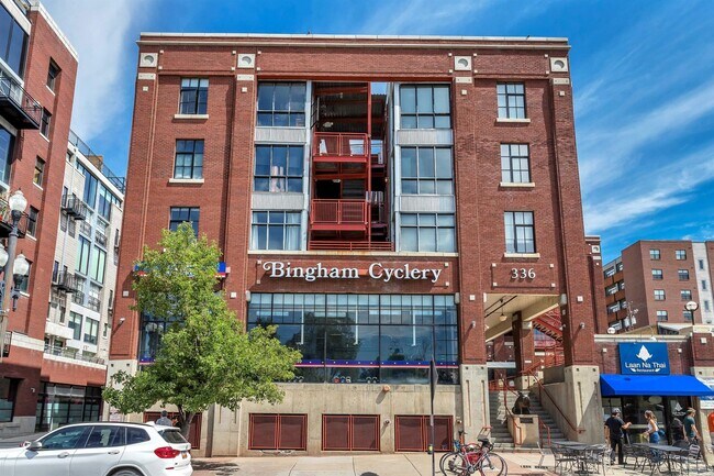 Primary Photo - Modern Downtown Salt Lake City 1bd/1ba Con...