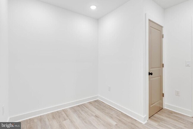 Building Photo - 2331 N 16th St