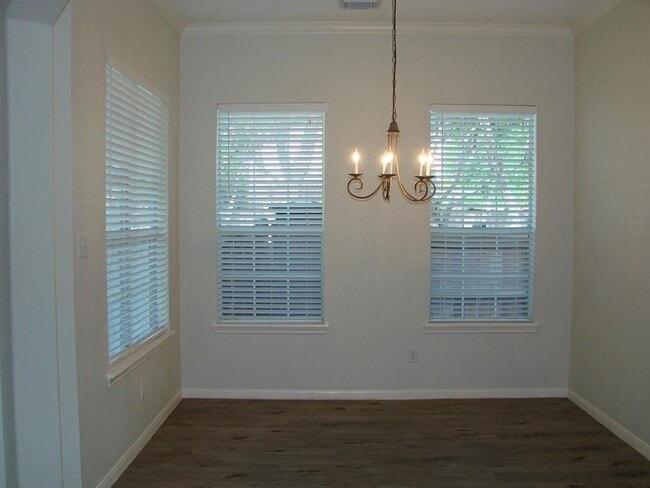 Building Photo - 22434 Cascade Springs Dr