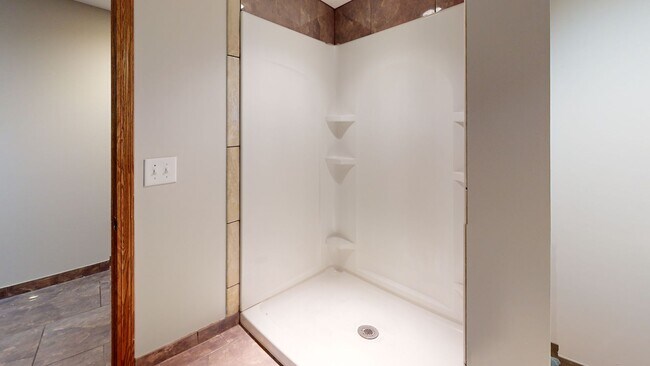 Building Photo - 1097 25th Ave SE