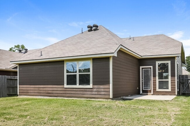 Building Photo - 131 Brock's Ln