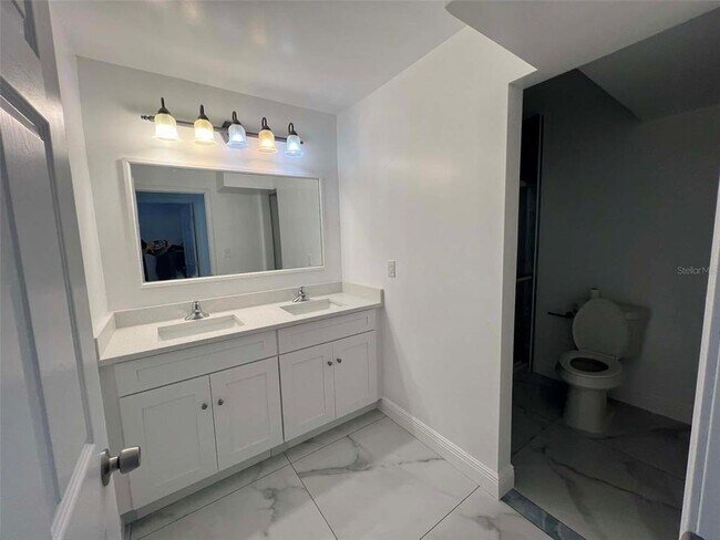 Building Photo - 1601 Crooms Ave