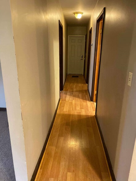 Building Photo - 141 3rd St